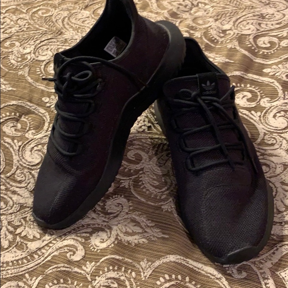 Adidas tennis shoes